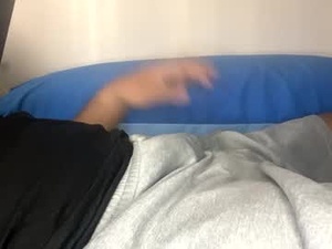40yroldfilipinovrgn's webcam