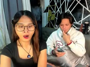 8inchseductiveselfsucker's webcam