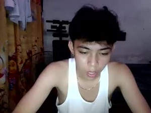 _asiancutebaby's webcam