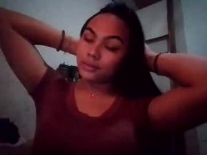 _asianslutyymikha_'s webcam