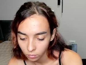 _c_h_l_o_e_'s webcam