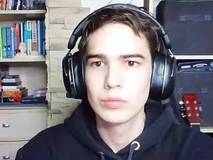 _crise_next_door_'s webcam