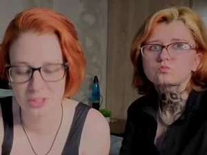 _lynxie_'s webcam
