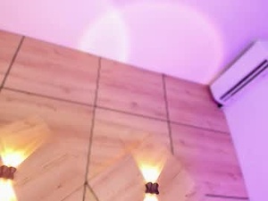 _victoria_lee's webcam