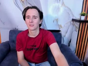 aaron_latinmen2's webcam