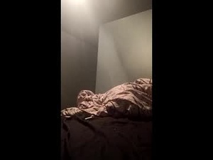 aaronborunda1990's webcam