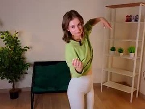 adalinedeluney's webcam