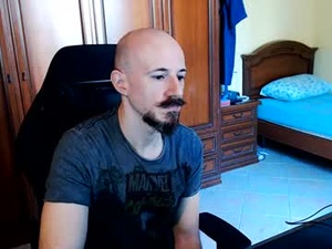 adam_ferrera's webcam