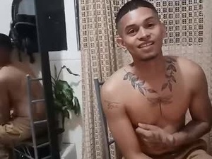 adam_yellow's webcam