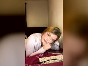 adelinavolkova's webcam