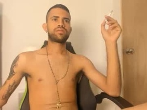 adri_sexboy229's webcam