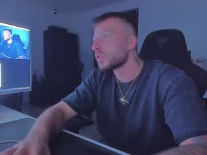aidenmatthew's webcam
