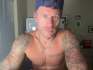 ainsleyryan82's webcam
