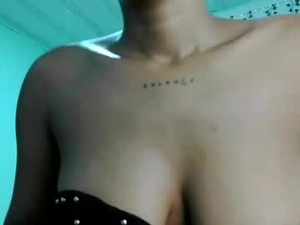 akemy_saunderz's webcam
