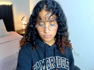 alani_rose_'s webcam