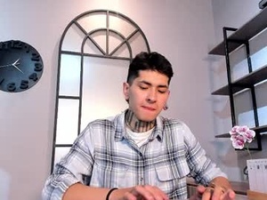 alejo_grey_'s webcam