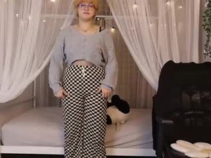 alex7_kimiko's webcam
