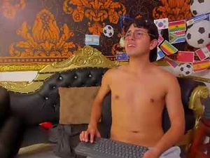 alexis_saray's webcam