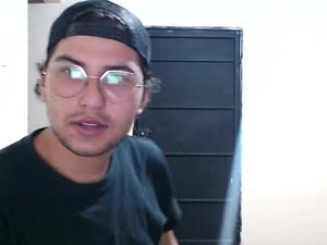 alexofvenus01's webcam