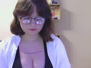 alice_glamour's webcam