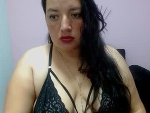 alicebigtits69's webcam