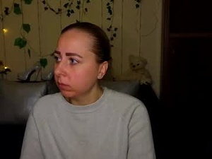 alicewonderkiss's webcam