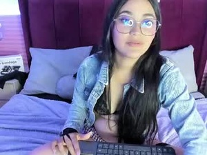 alicia_kimm's webcam