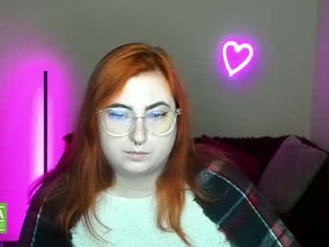 aliciaaared_kis's webcam