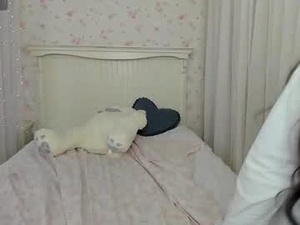 alisamonroe's webcam