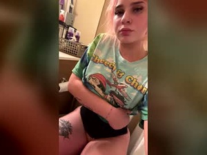 alisyngetslost's webcam