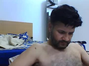 aliyakhan1976's webcam