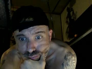 allitrunnin's webcam