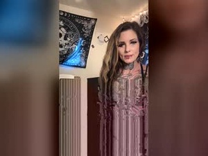 allymoon1369's webcam