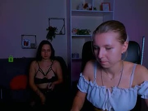 alma_black_'s webcam