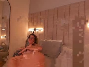 alma_gomez_'s webcam