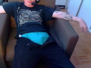 alternativedaddy97's webcam