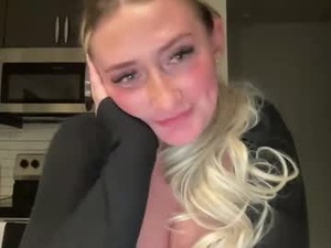 alyssa_skyee's webcam