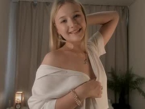 amaliapatron's webcam