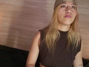 amara_tinkerbell's webcam