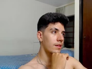ameli_and_lucas's webcam