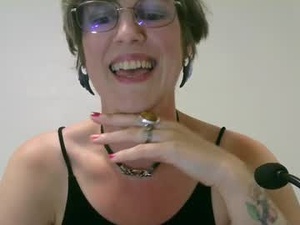 ameliaishka's webcam