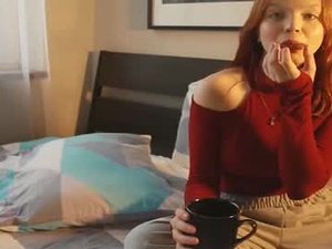 amora_bloom's webcam