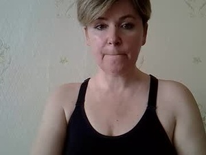 amyvalentine1's webcam