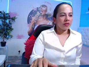 andrea_milf19's webcam