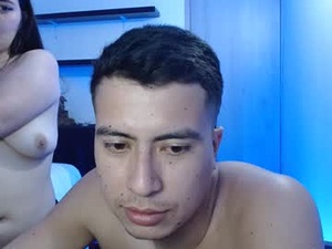 andrew128575's webcam