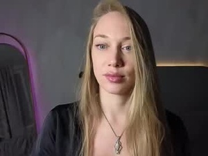 angel__blonde_'s webcam