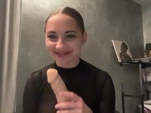 angelisa_fox's webcam