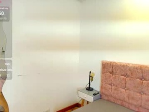 annie_bonnie_'s webcam