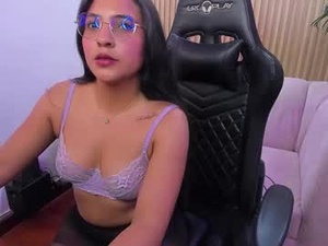 annie_girl2's webcam
