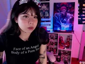 anniehikarii's webcam